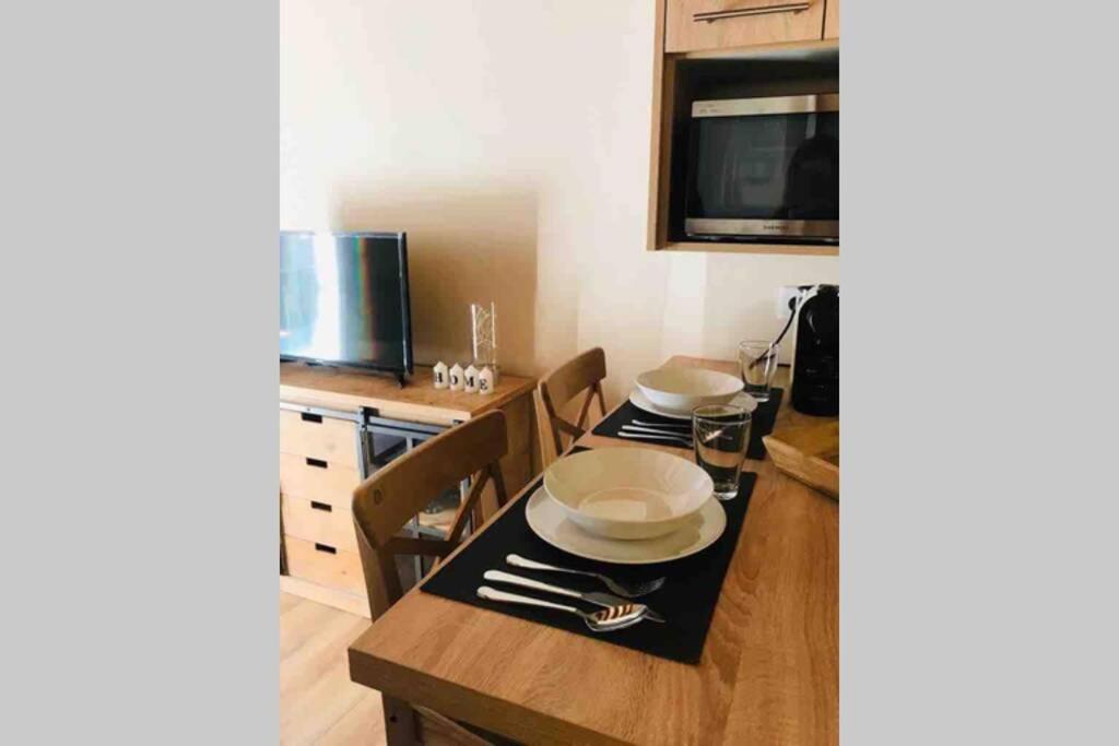 Puigcerdá Centro. Acogedor apartament en el pueblo Exterior foto