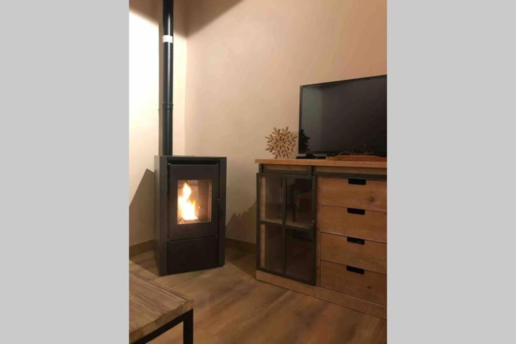 Puigcerdá Centro. Acogedor apartament en el pueblo Exterior foto